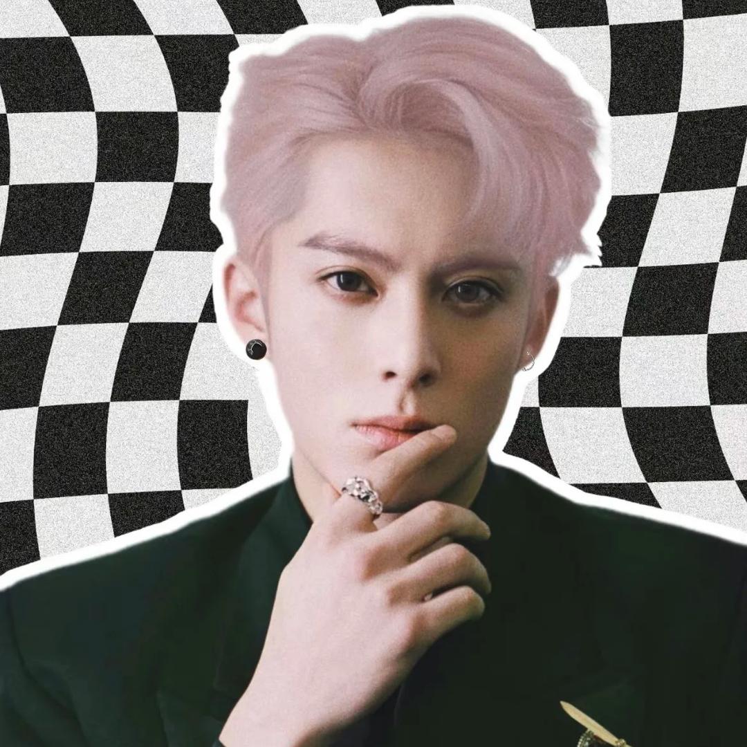 鹤棣行走的衣架