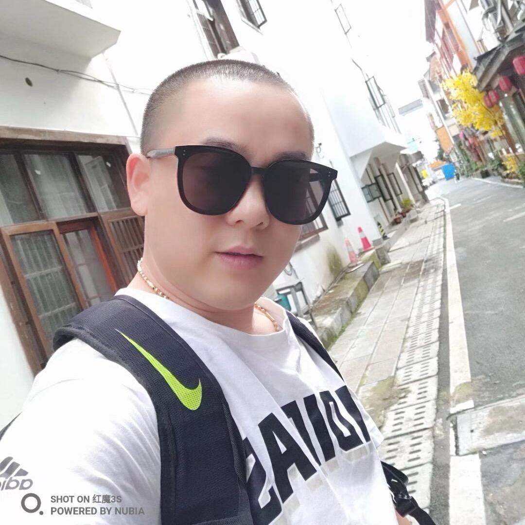 小1️⃣哥头像