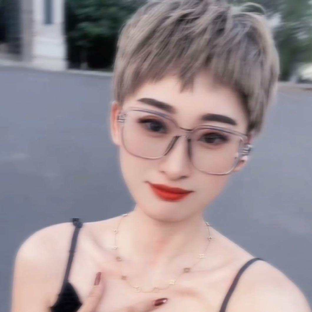 阿颖