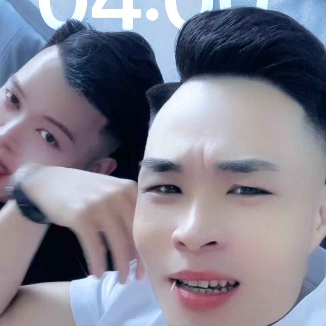 小白¥¥