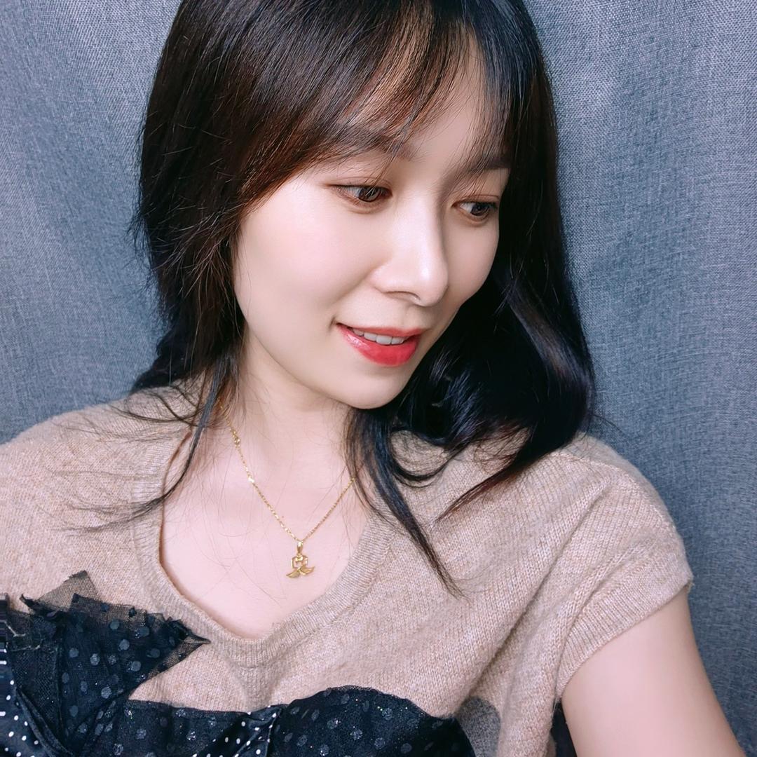 丽 丽