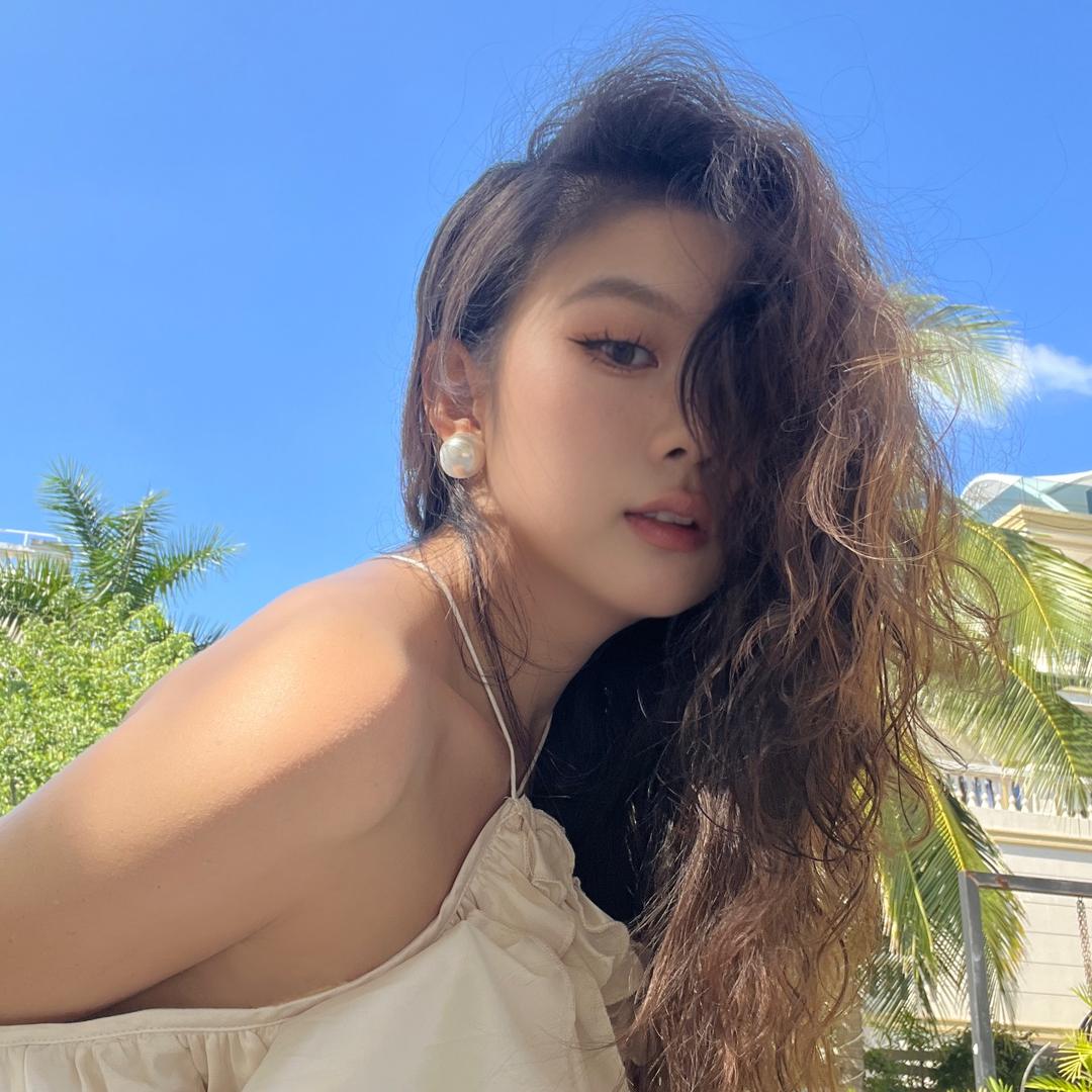 月月儿_Karan(全国旅行 ꪔ̤̮）