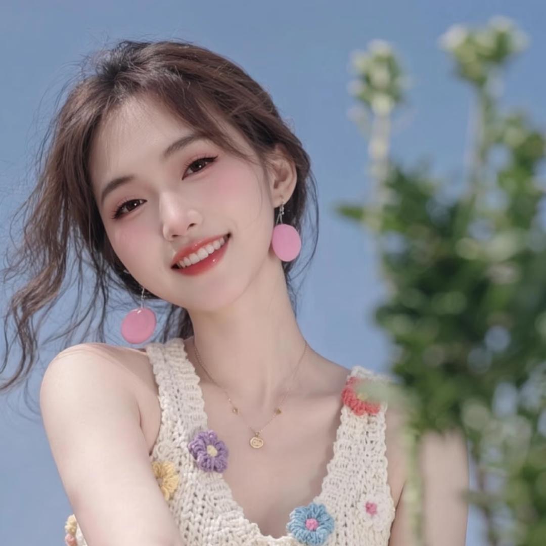 ℳ*养个男人玩☝️¹²³