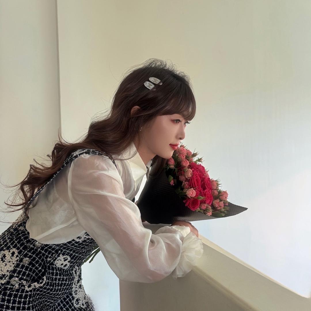 ♕美丽小姐姐🥰
