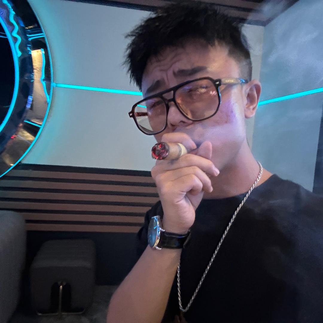 昆明奥斯卡💫阿龙