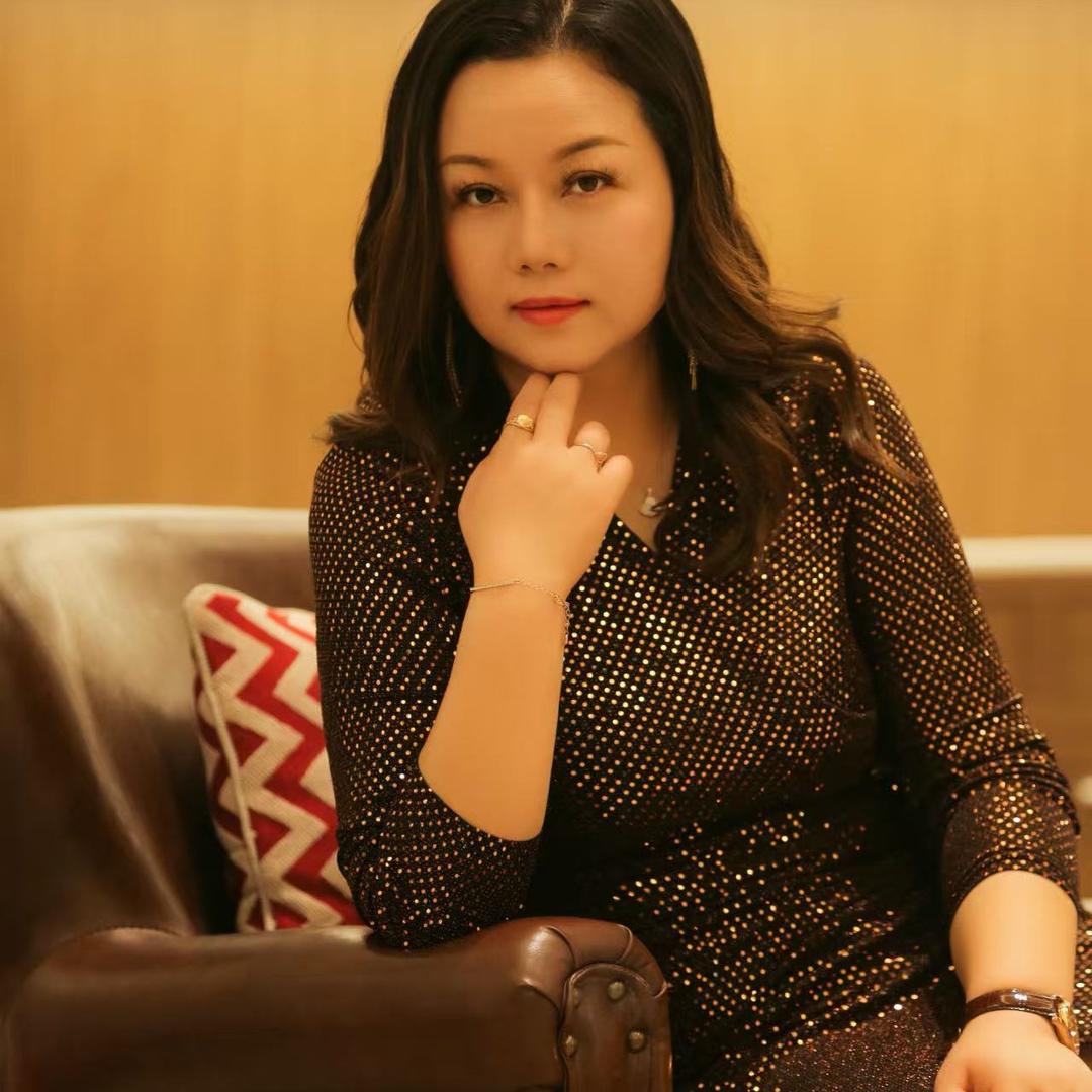 宴华婚礼艺术中心杨芳