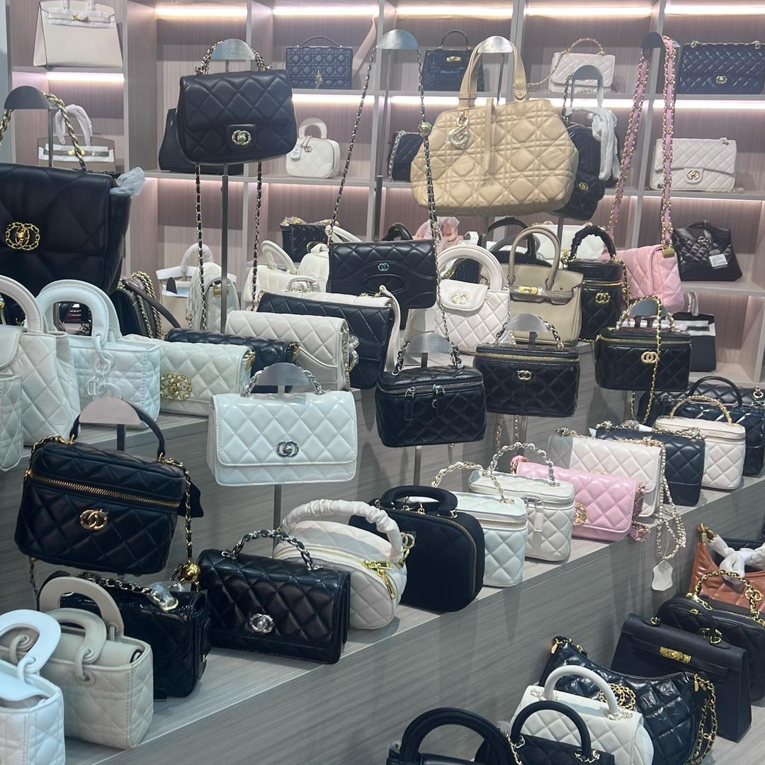 香香包包工厂店