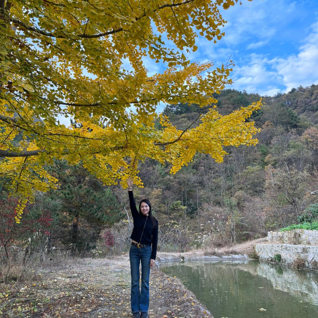 鹞落坪一徽园客栈何海燕