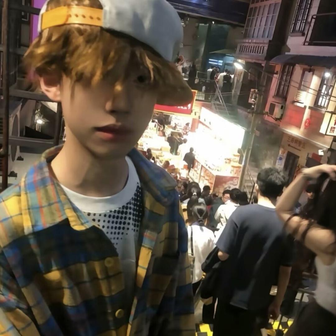 卡卡