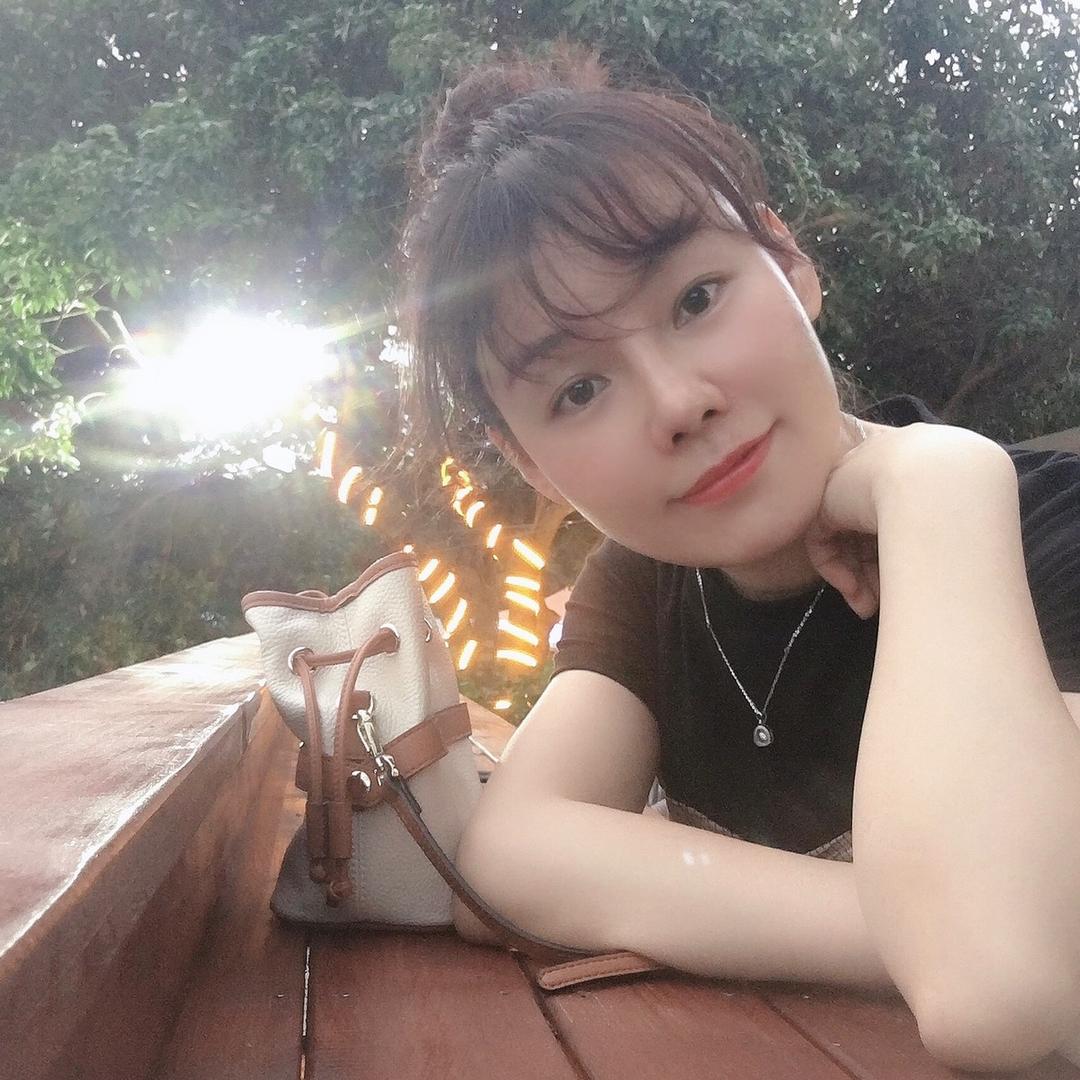 @超超