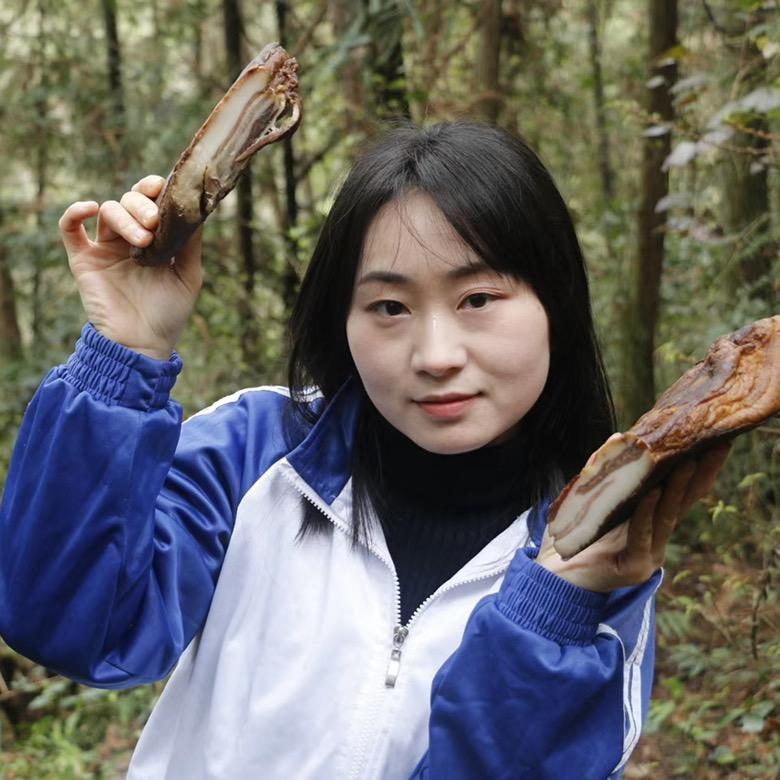 土家腊香记小晴
