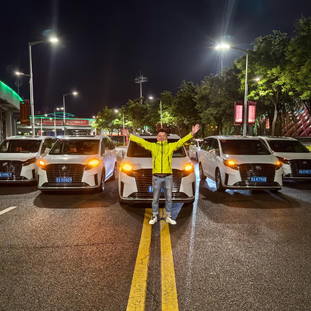 太原商务包车小王