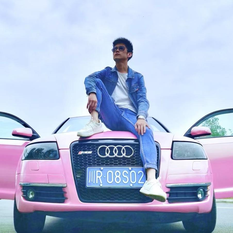 大爷有低保👨🏻‍🦳