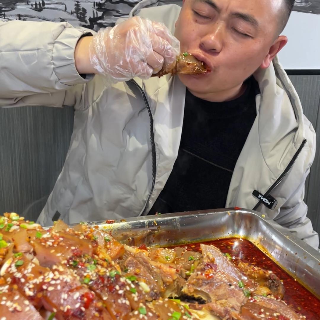吃货老表