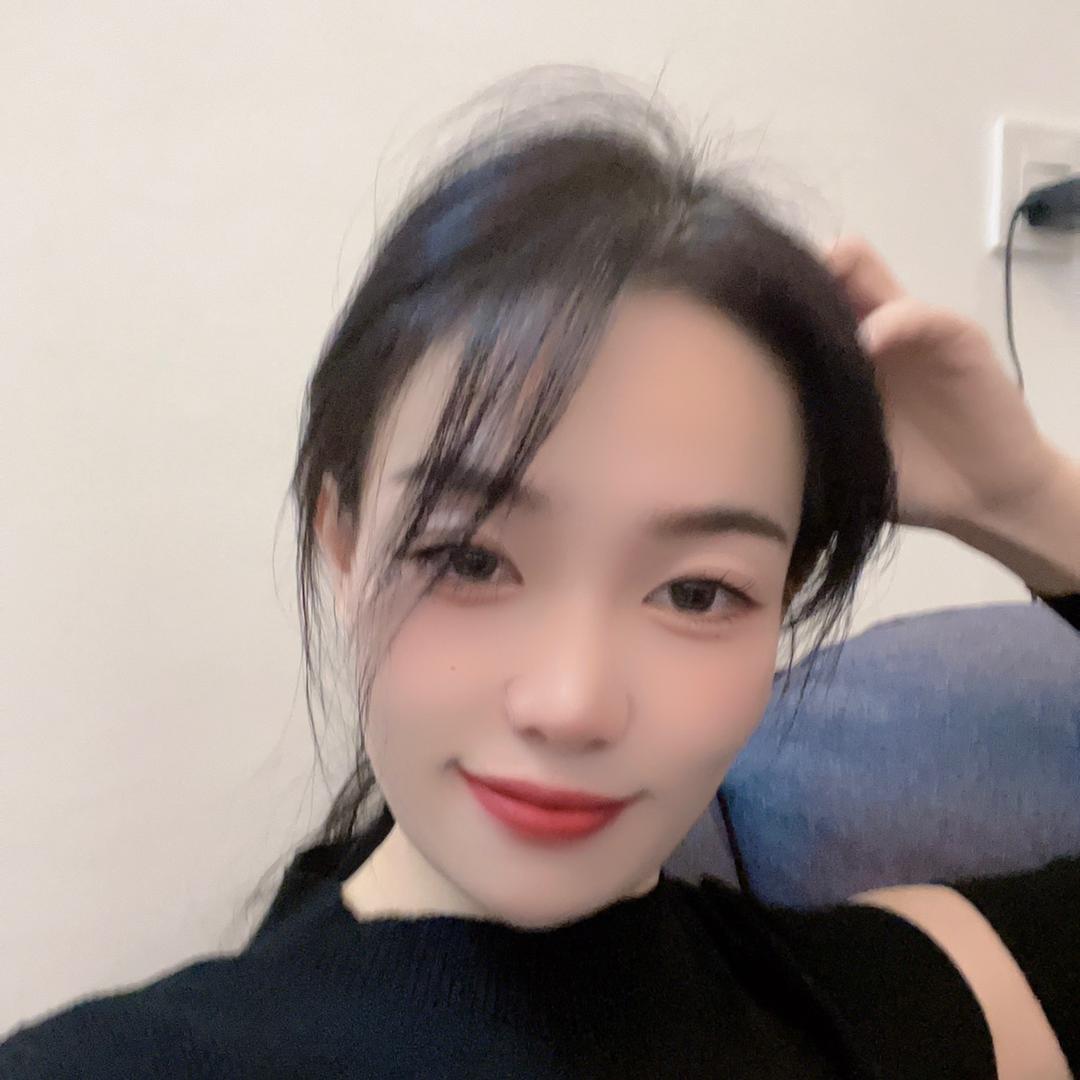 慧姑娘玉镯摆摊