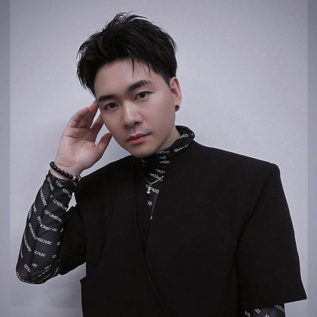 青源（龙哥说洗护点橱窗）