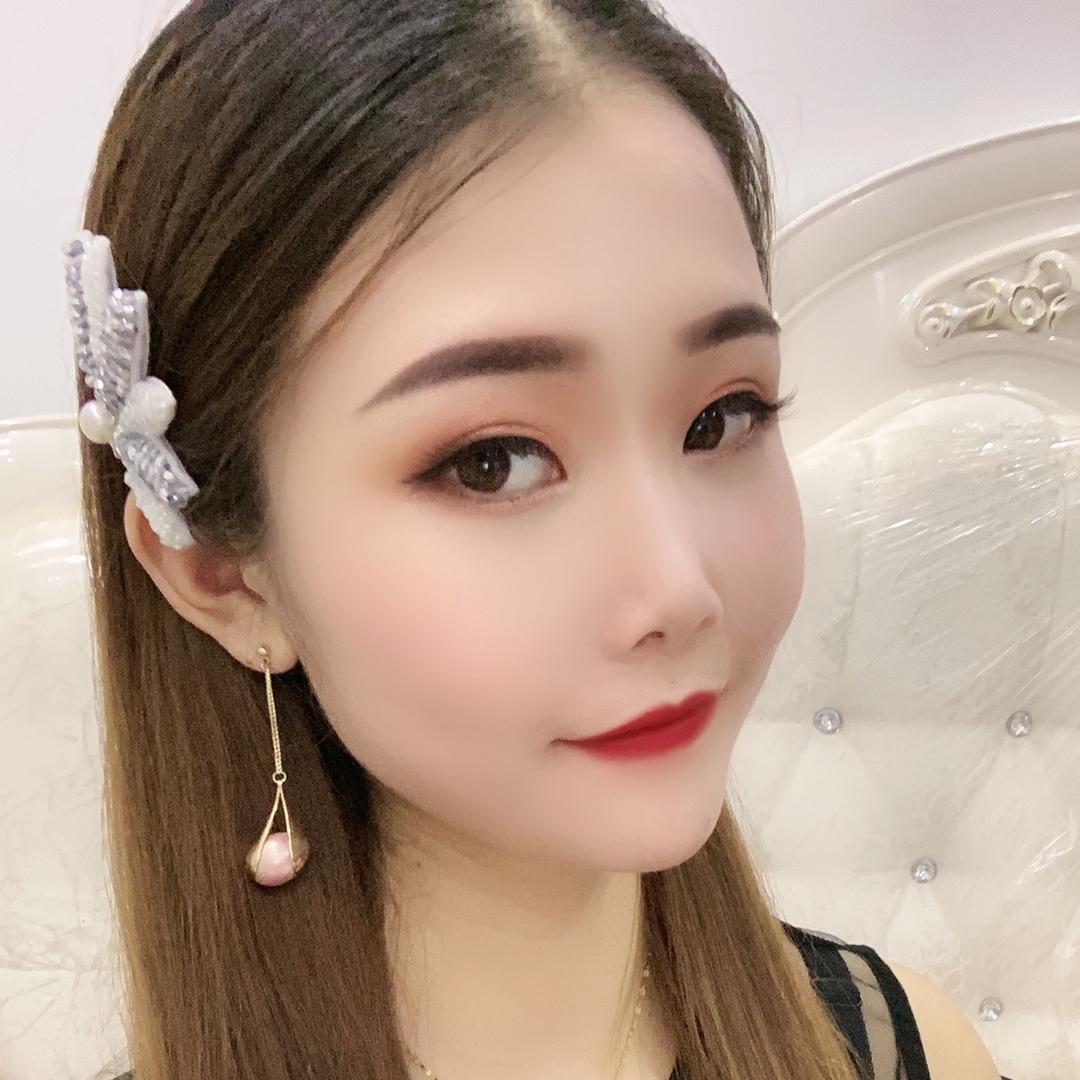 小敏在云南卖花