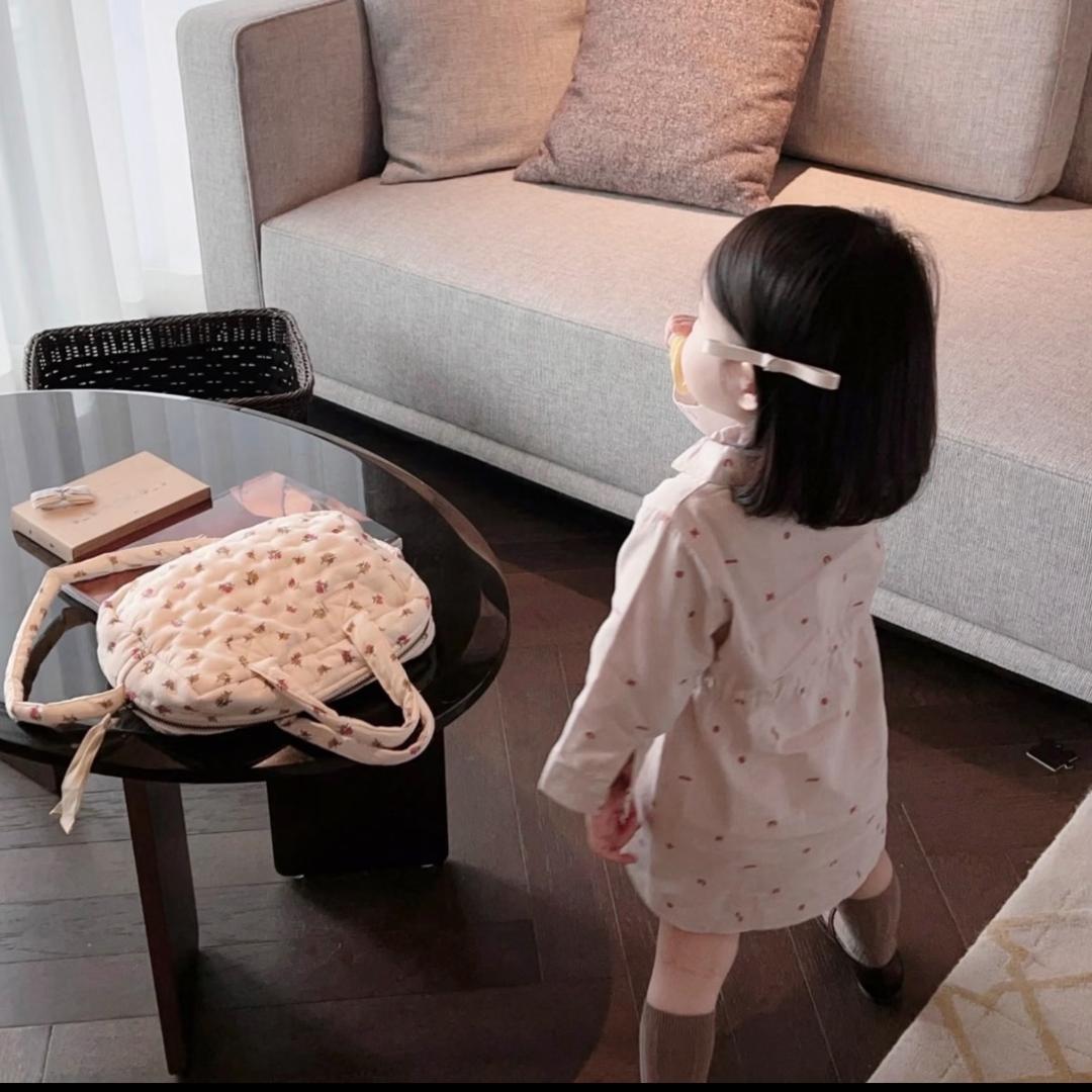 妮妮.