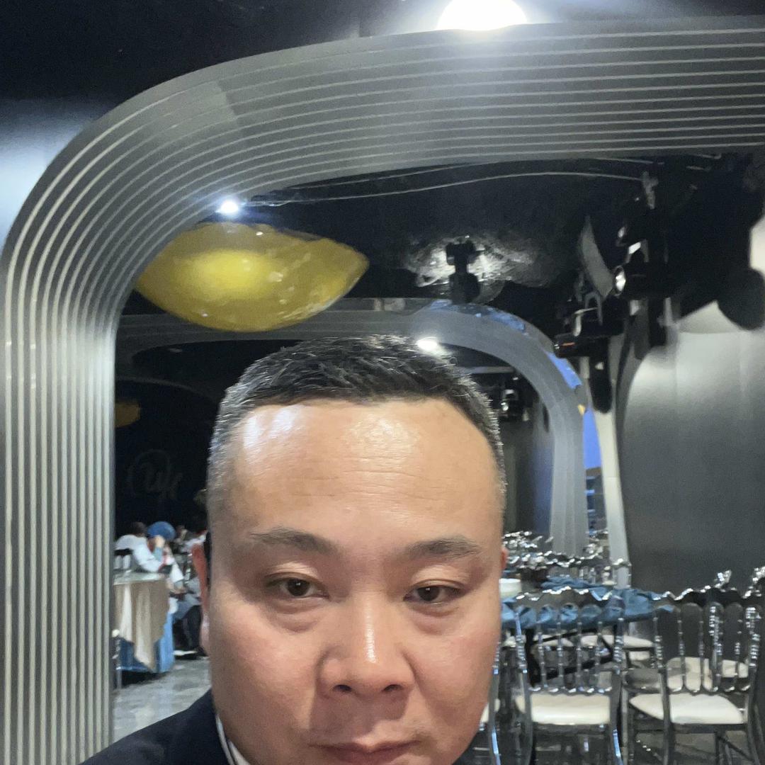 淳淼餐饮总经理晋朝辉