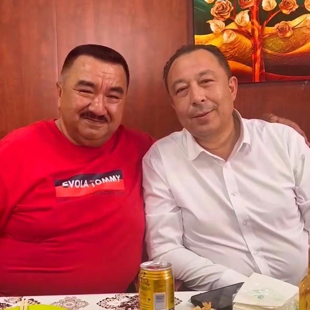 阿力木江.