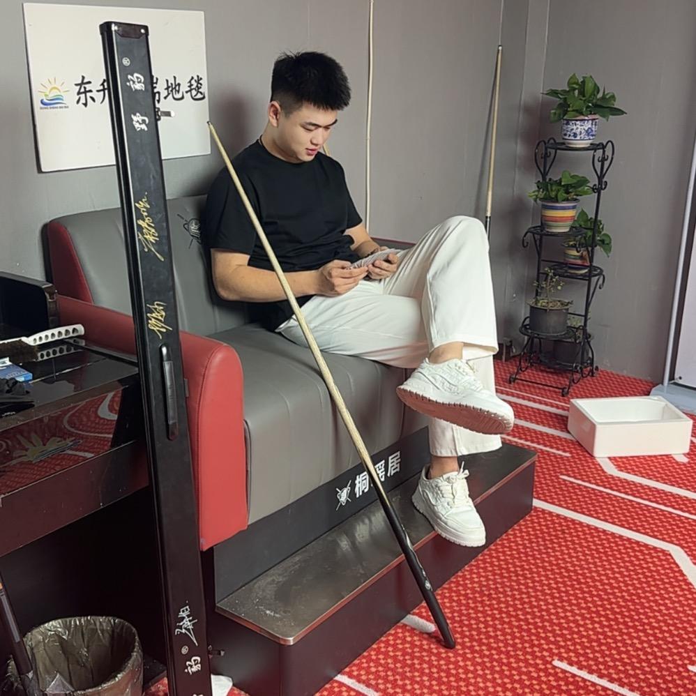 阿龙台球🎱（指哪打哪）