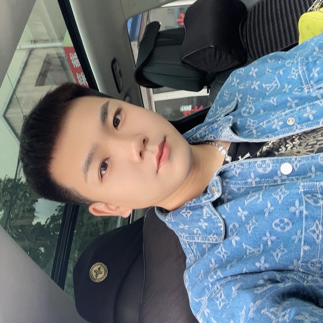 小张爱吃肉