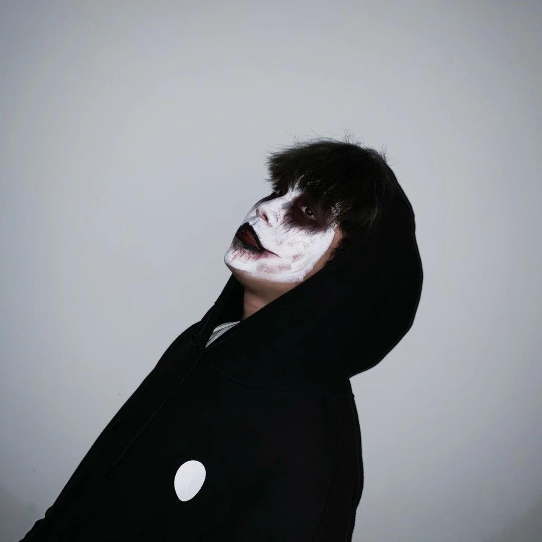 关你屁事啊💨