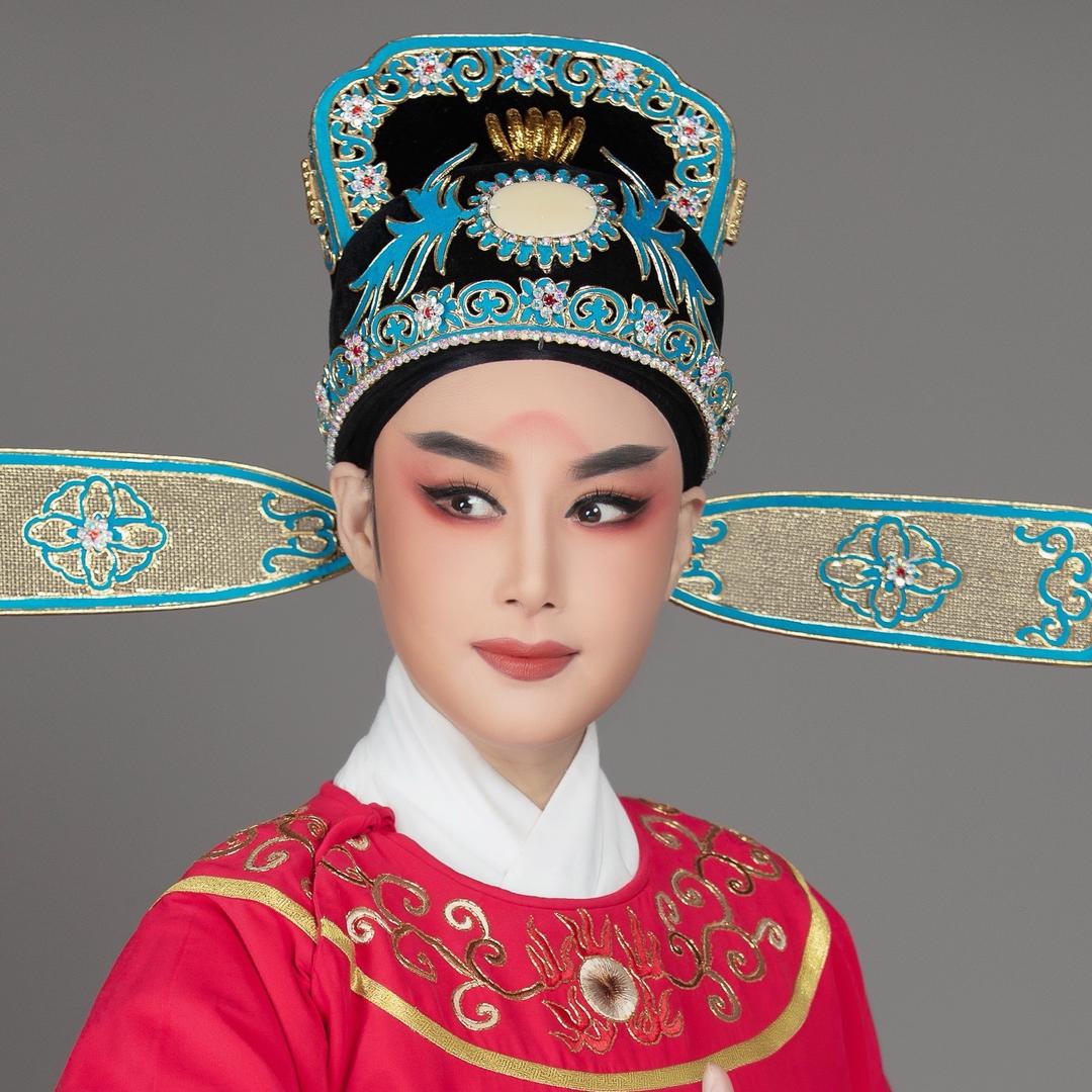 顾顾（就是顾艳萍）