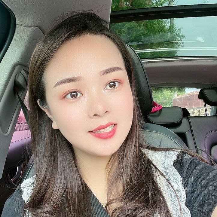 孙小婷一家人
