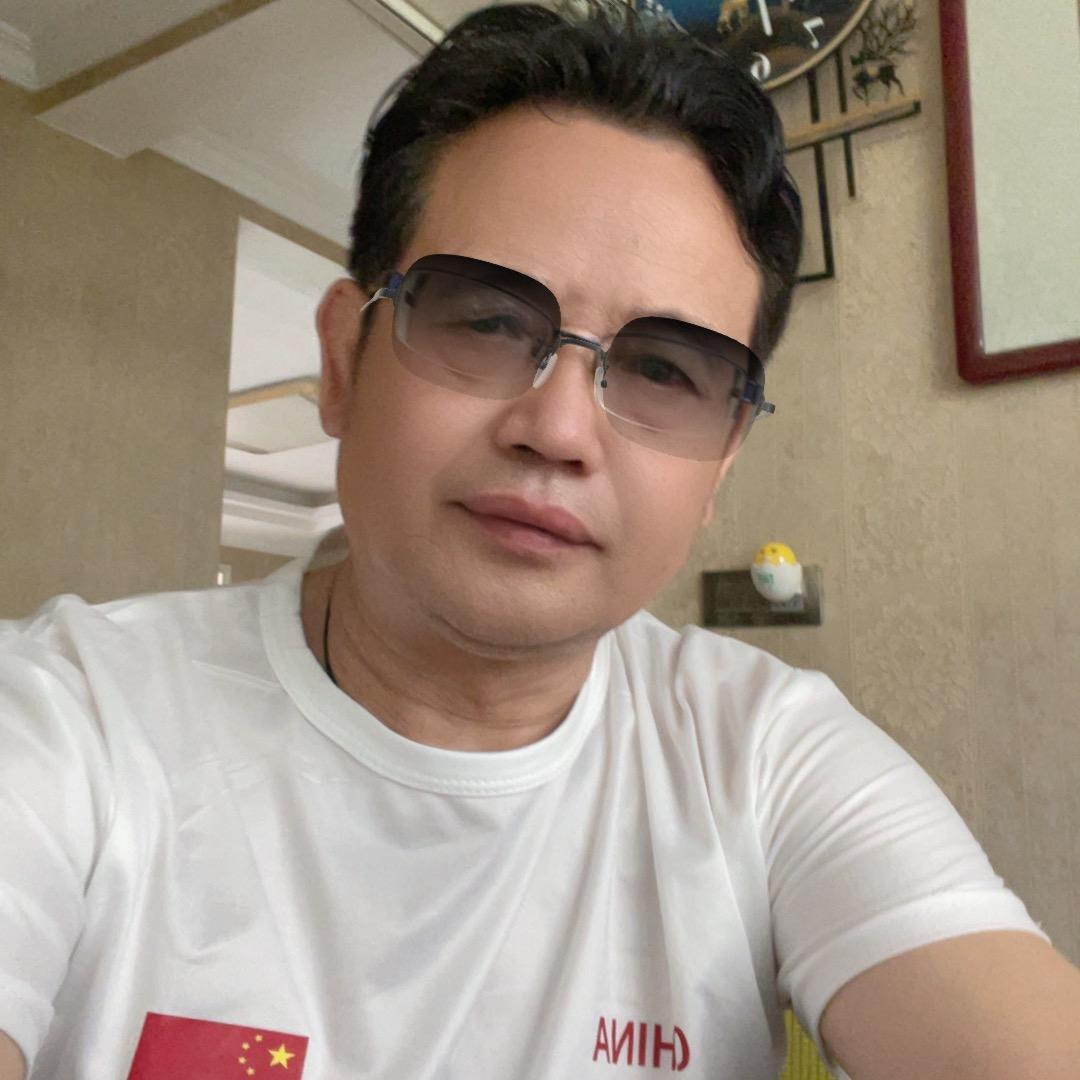 曾九哥六三年正月大兔哥