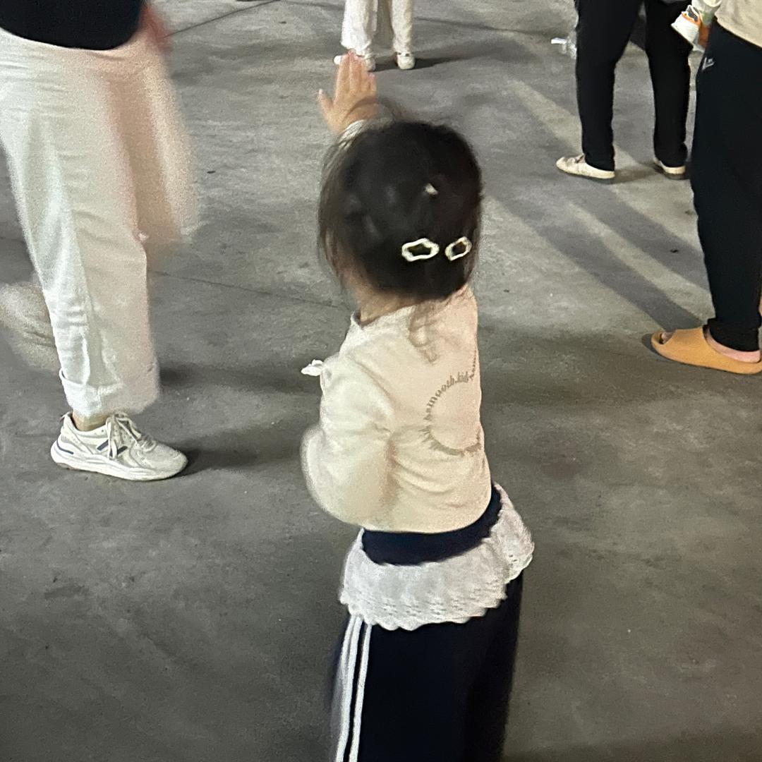 Q_