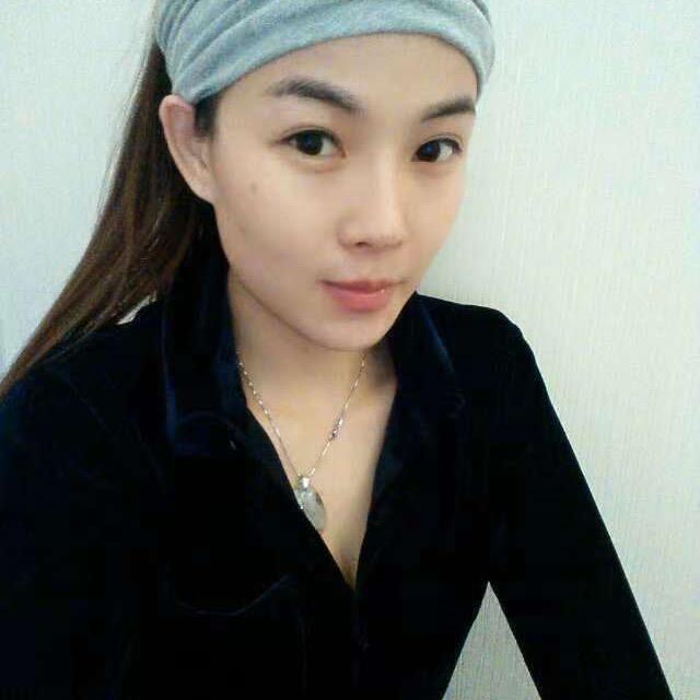 黄色叮当猫