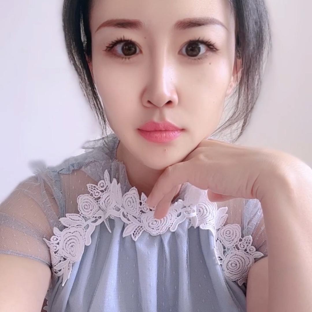 浅浅一笑🎀