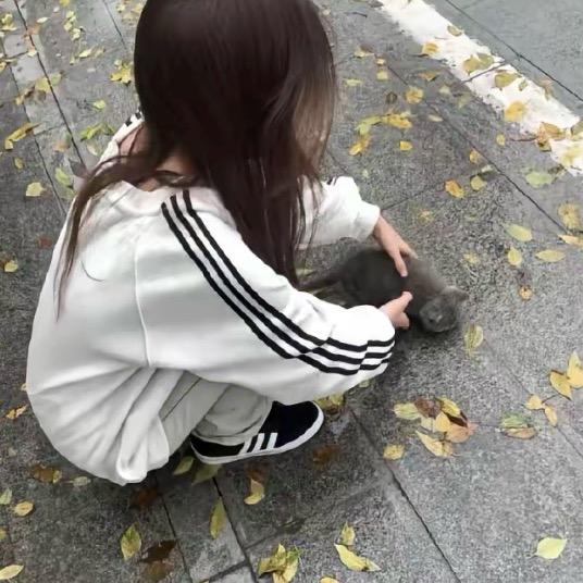 含着奶嘴干仗.