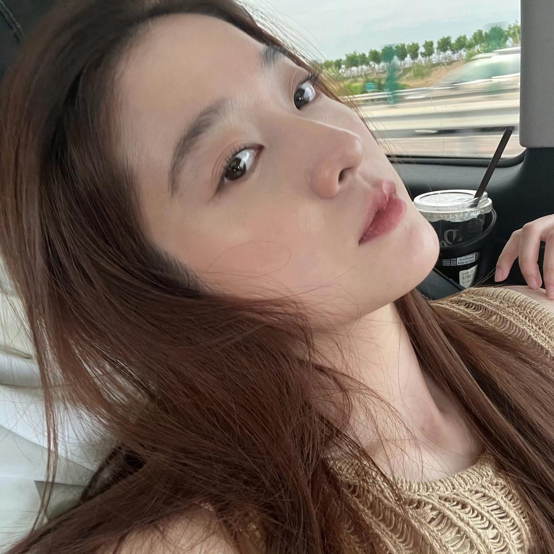 头发又油了a