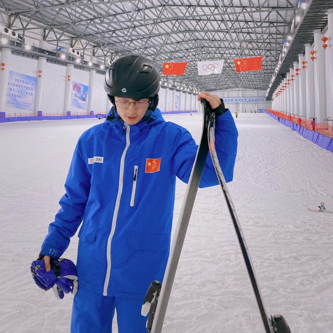 一昂漾的YOUNG