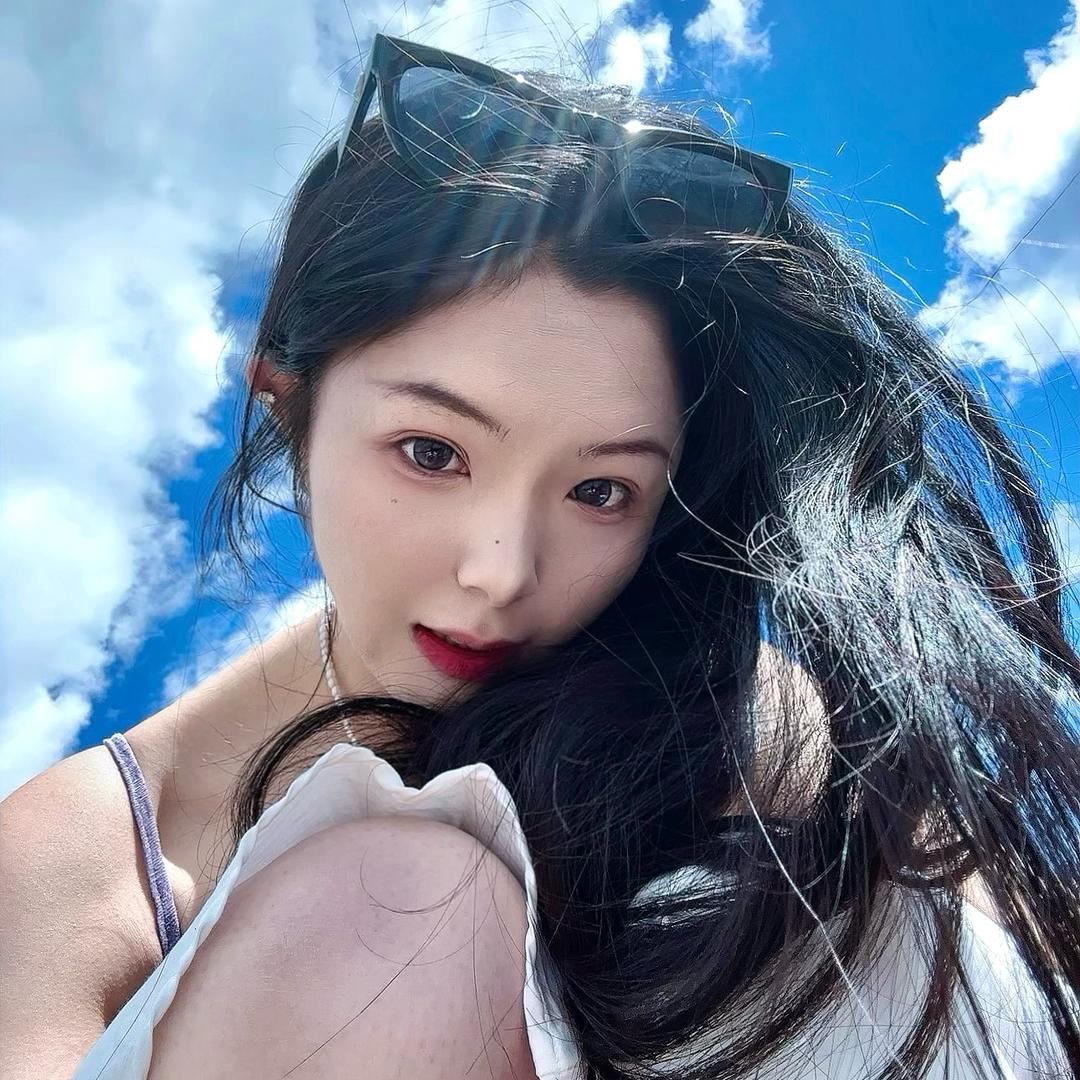 英英子·