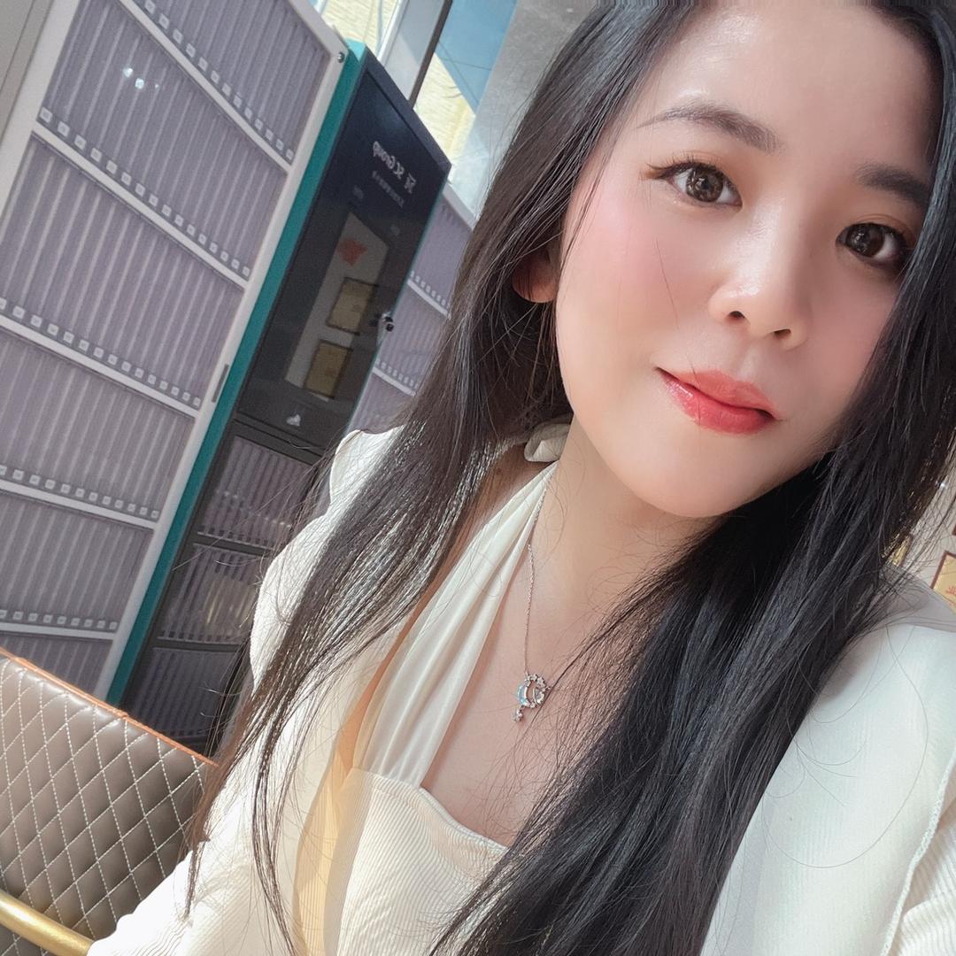 是欢欢吖