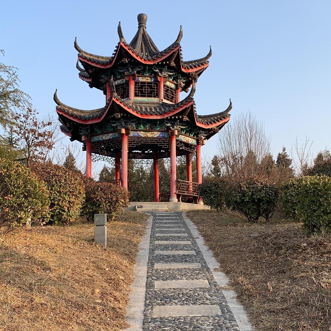 萍水相逢