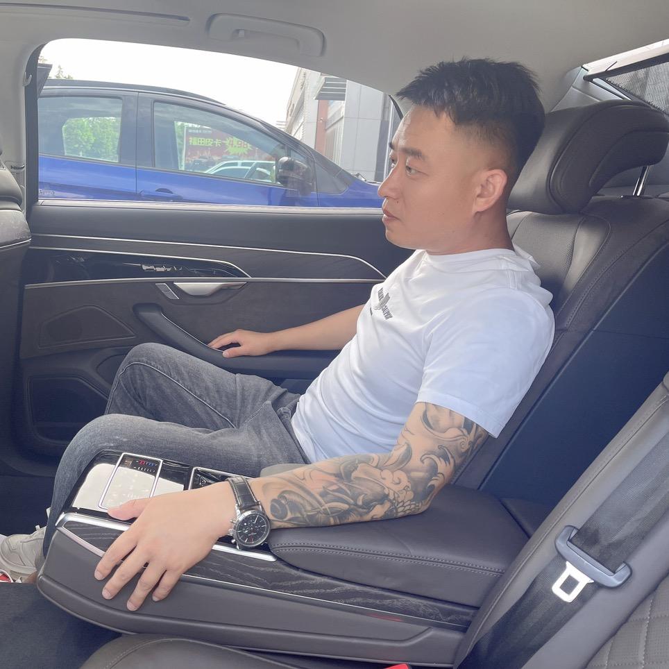 鸿瑞二手车广场(喜龙)