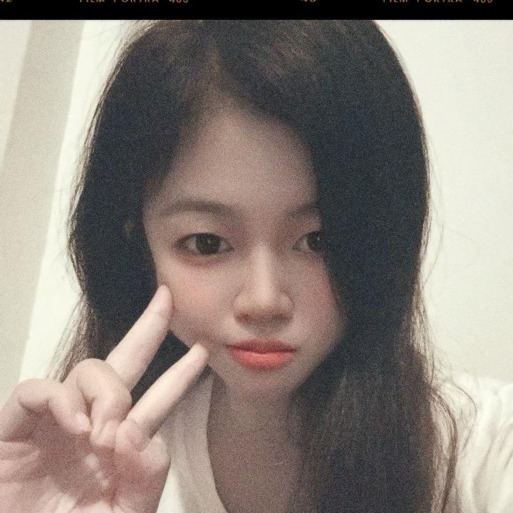 ´ε｀ @LNI⁄(⁄ ⁄ ⁄ω⁄💕
