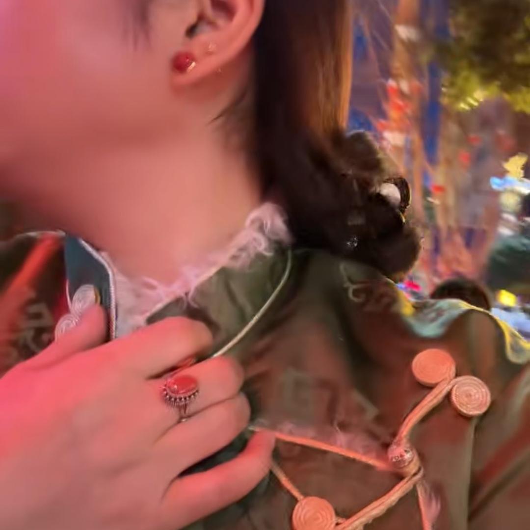次仁罗加