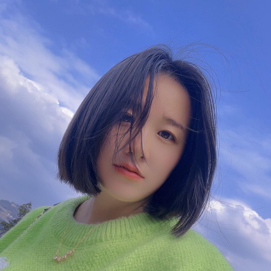 贩卖美好的燕子姐姐(刘梦瑶)