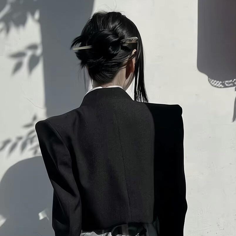 小姨妹   •