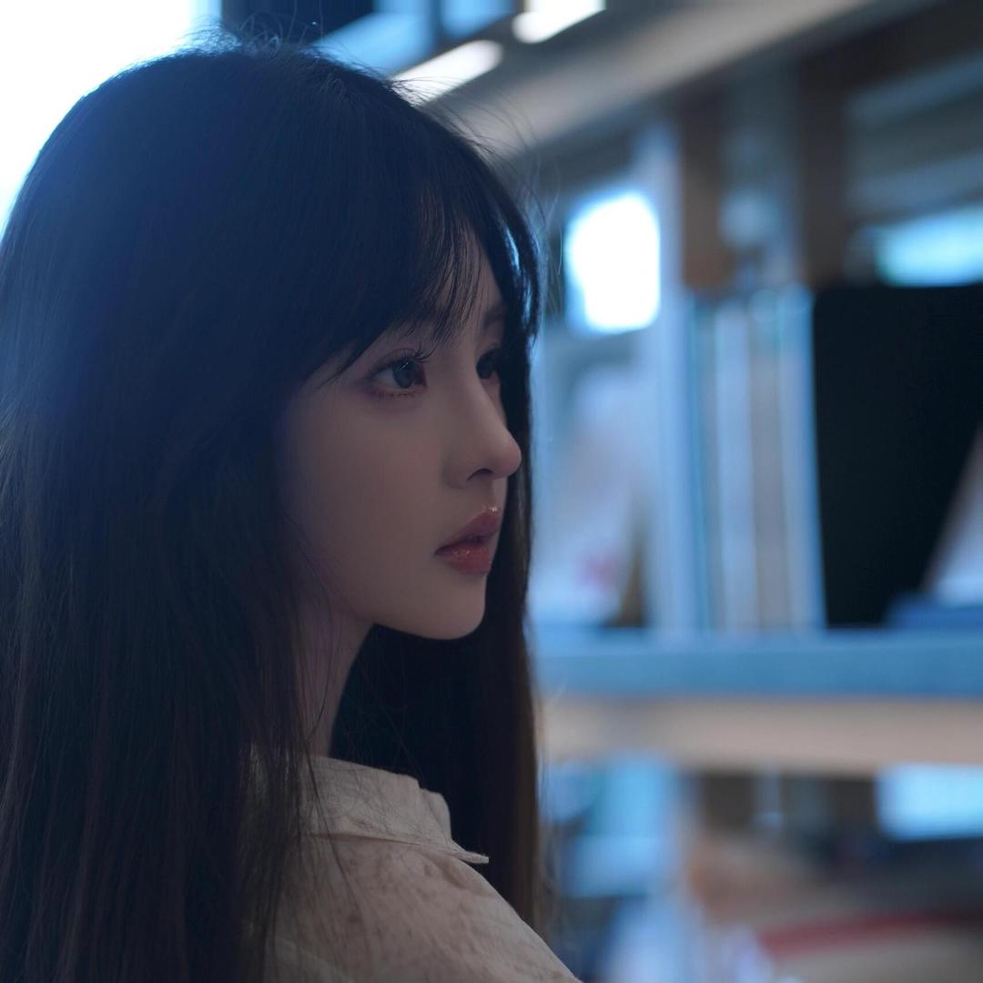 奈璃.