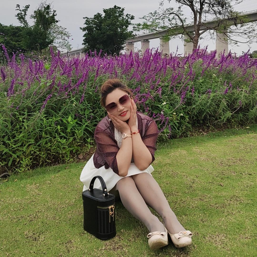 🧚🏻‍♀️🤔燕😍❤️