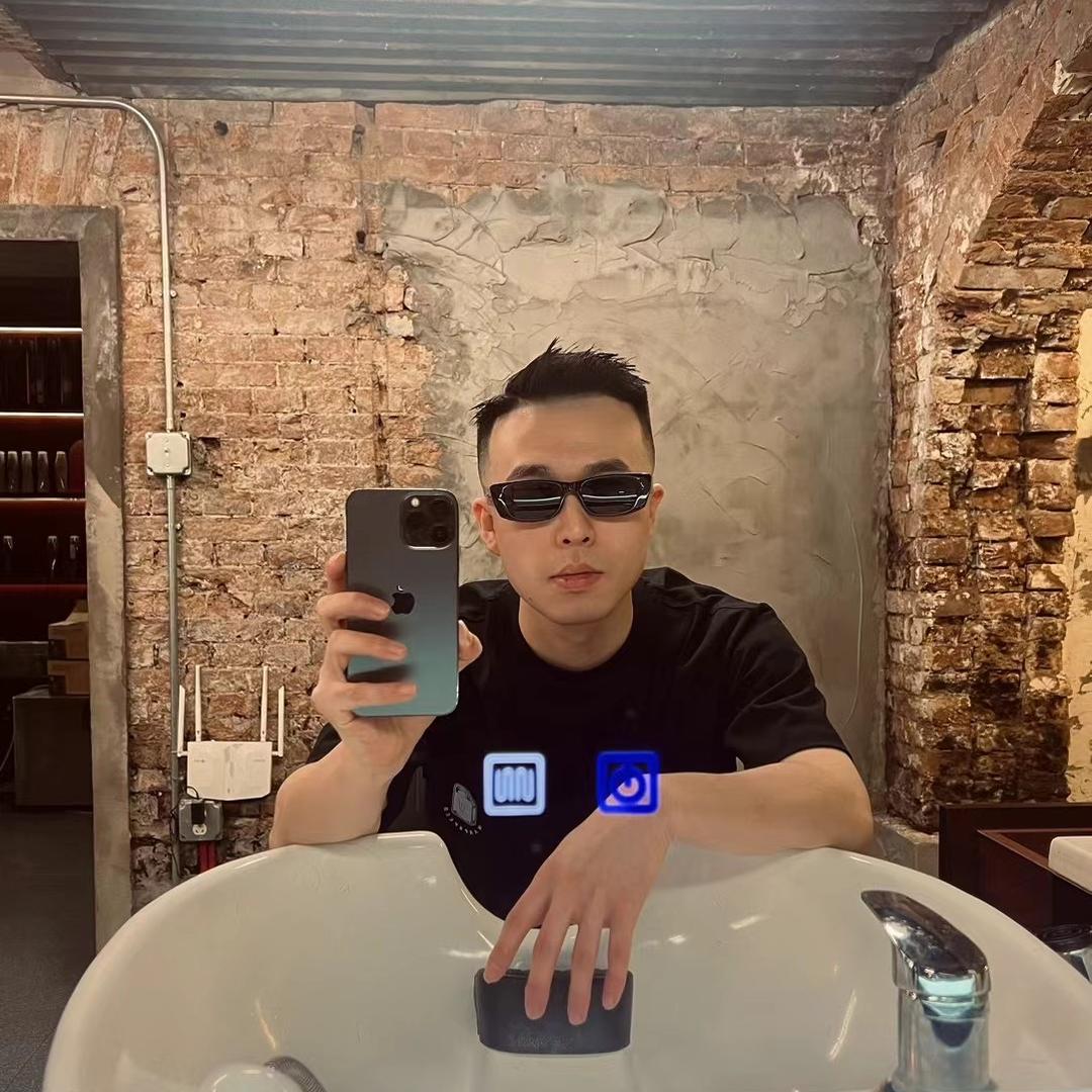 天津男发之神小武