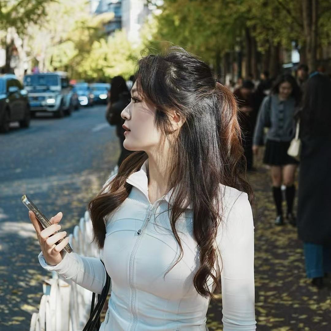 糯叽叽的小桐