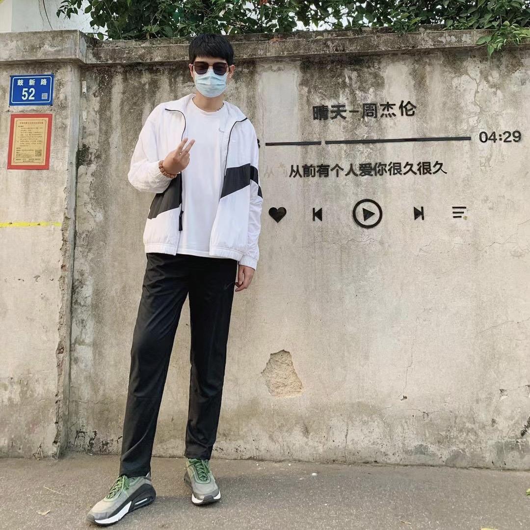 潘业成