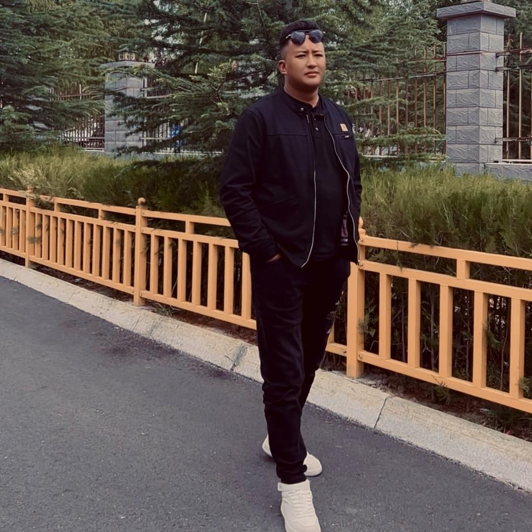 拥珠旺加👻